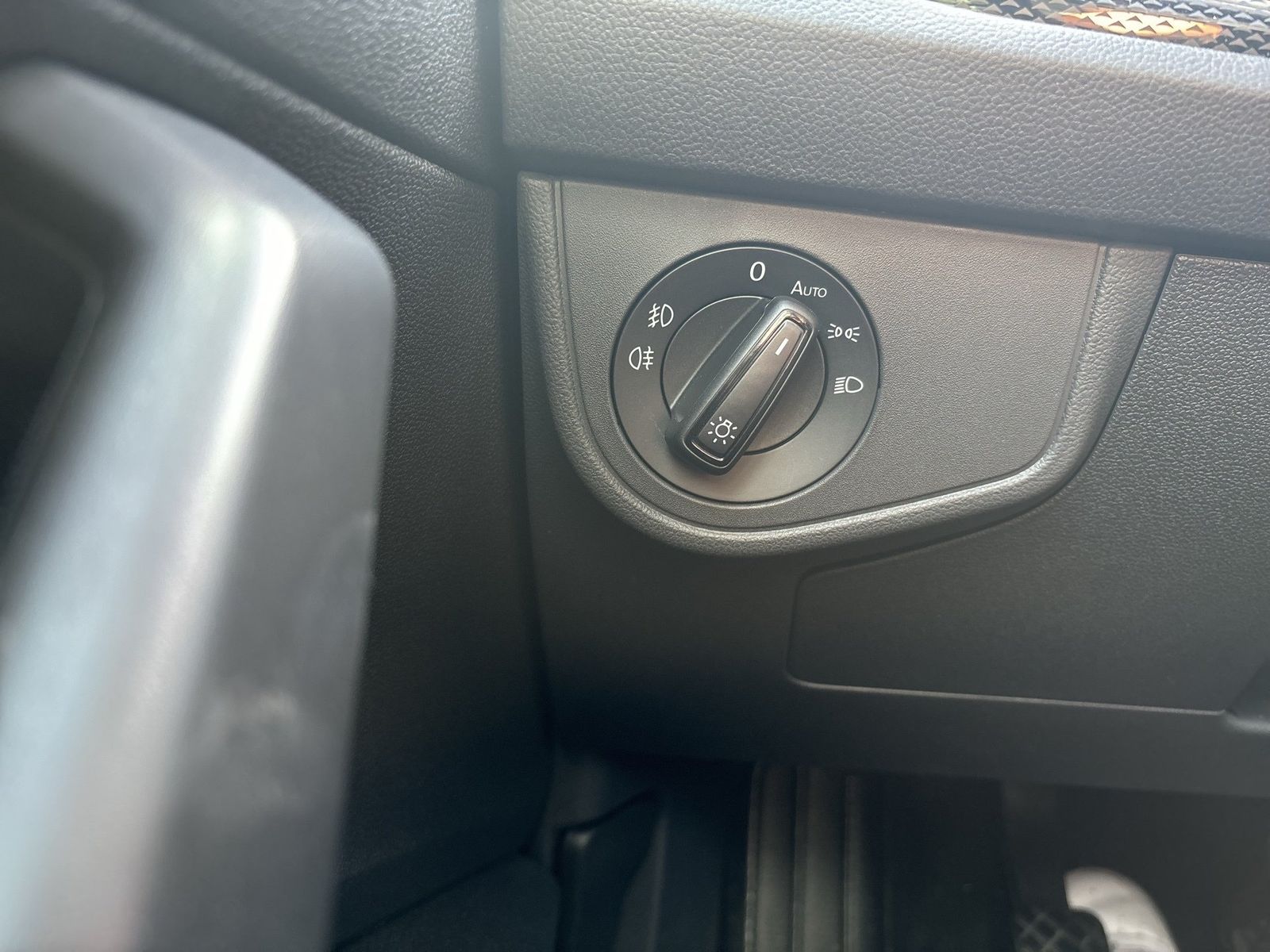 Fahrzeug autohaus mense Fahrzeugabbildung Volkswagen Taigo 1.0 TSI Life IQ.Light Matrix CarPlay LED
