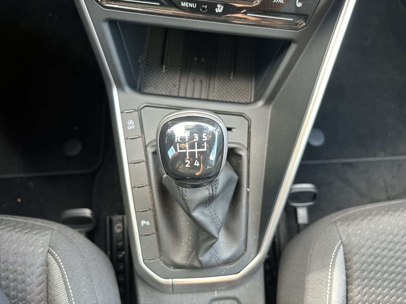 Fahrzeug autohaus mense Fahrzeugabbildung Volkswagen Taigo 1.0 TSI Life IQ.Light Matrix CarPlay LED