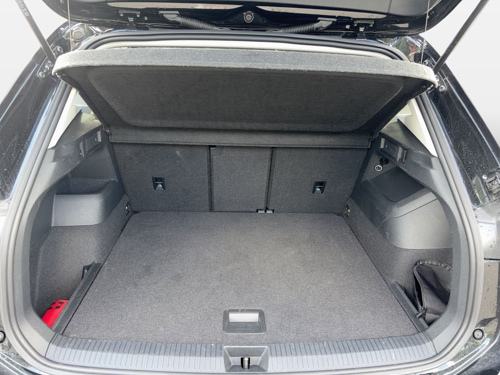 Fahrzeugabbildung Volkswagen Tiguan 1.5 eTSI 96 kW Goal 2025 CarPlay AHK ACC