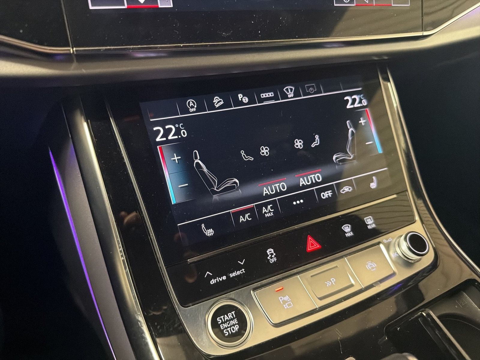 Fahrzeug autohaus mense Fahrzeugabbildung Audi Q7 55 TFSI quattro tiptronic S line CarPlay|AHK