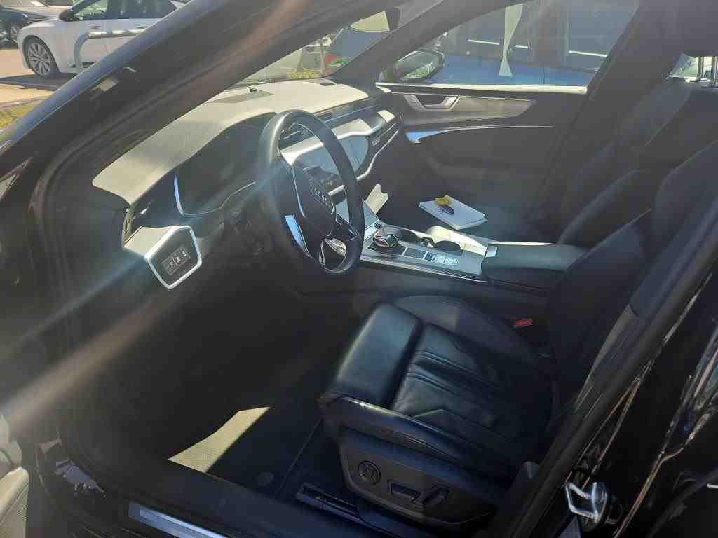 Fahrzeugabbildung Audi A6 Avant 45 TFSI quattro sport Matrix AHK Pano