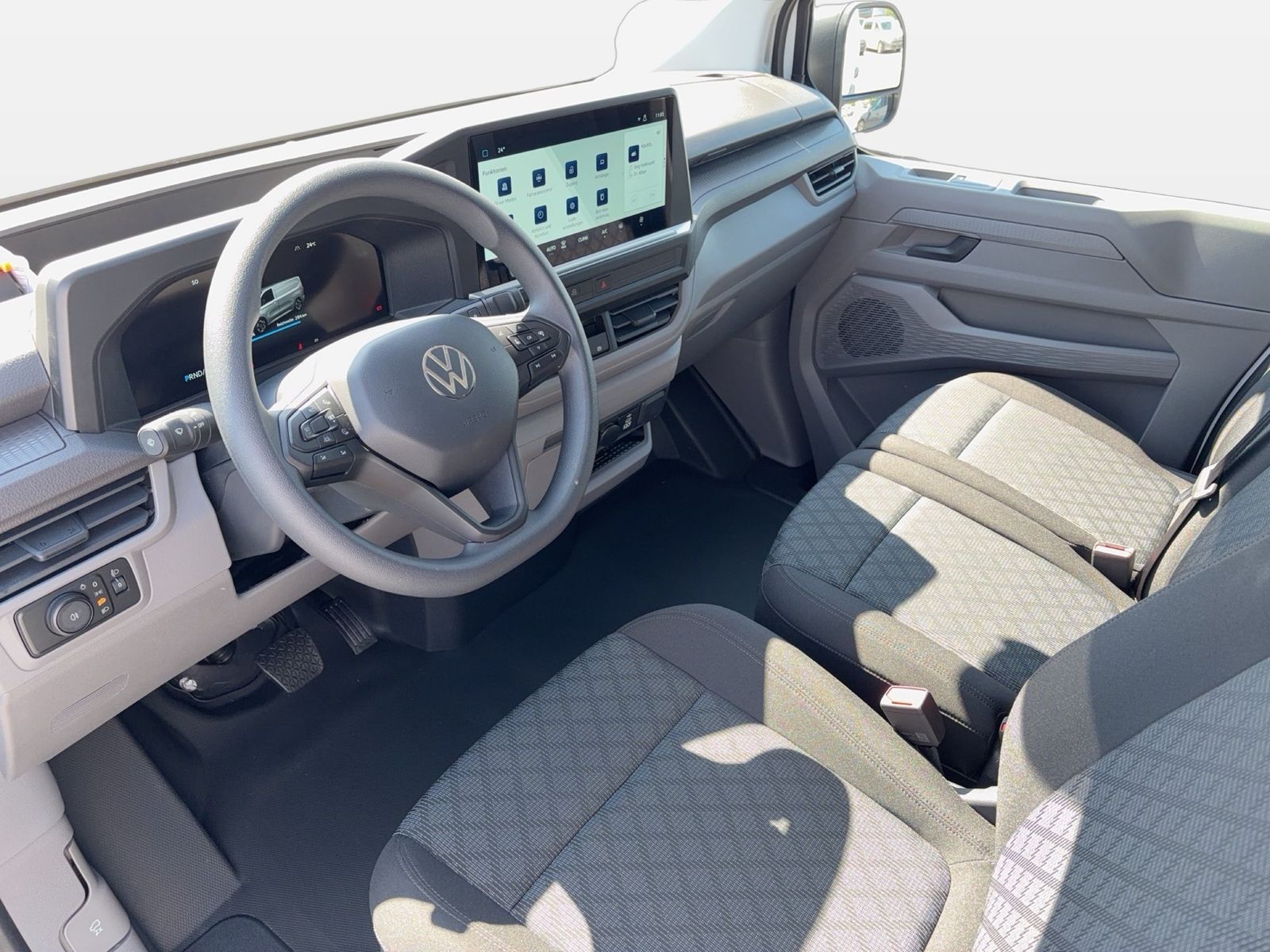Fahrzeug autohaus mense Fahrzeugabbildung Volkswagen NFZ e-Transporter Kasten Motor: BEV 100 kW 64 kW
