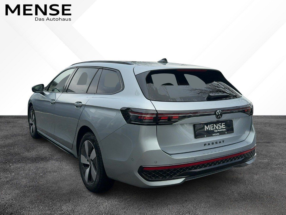 Fahrzeugabbildung Volkswagen Passat R-Line 2.0 l TDI DSG IQ.Light|Matrix|AHK
