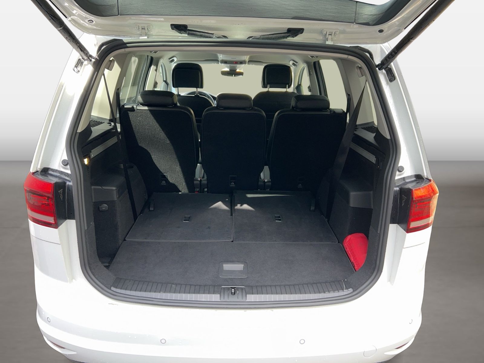 Fahrzeug autohaus mense Fahrzeugabbildung Volkswagen Touran 1.5 TSI DSG Comfortline Goal AHK ACC Akus