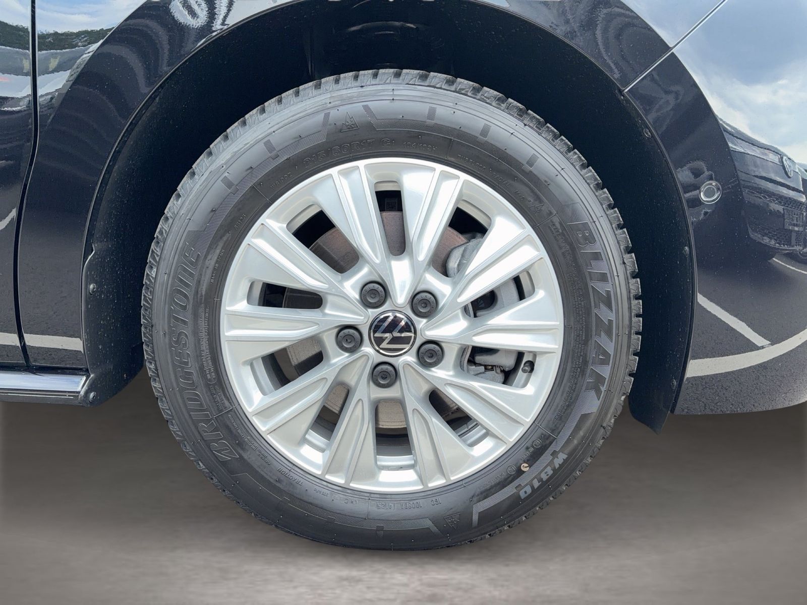 Fahrzeugabbildung Volkswagen NFZ Multivan Style TDI LÜ 110 kW DSG