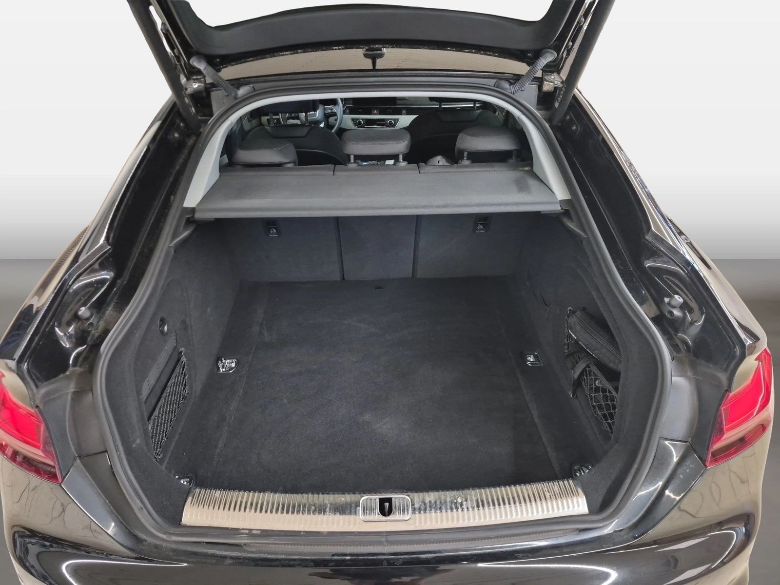 Fahrzeugabbildung Audi A5 Sportback 40 TDI quattro S tronic advanced AC
