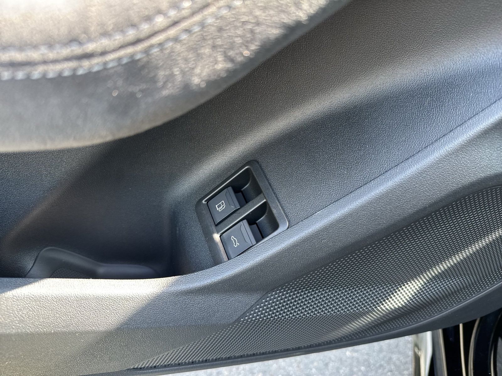 Fahrzeugabbildung Audi A5 Avant ehhybrid quattro Matrix B&O CarPlay