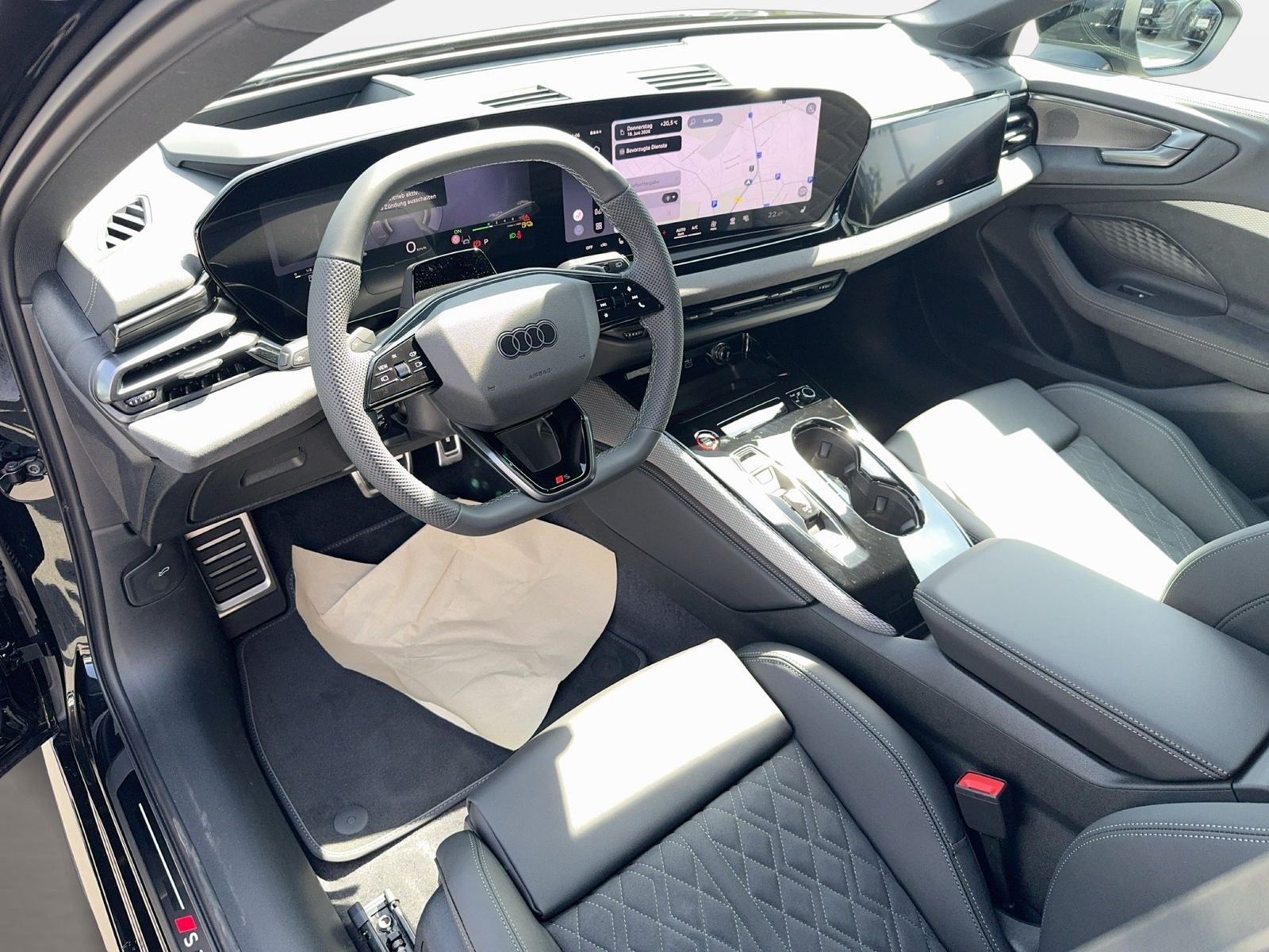 Fahrzeugabbildung Audi A5 Avant ehhybrid quattro Matrix B&O CarPlay
