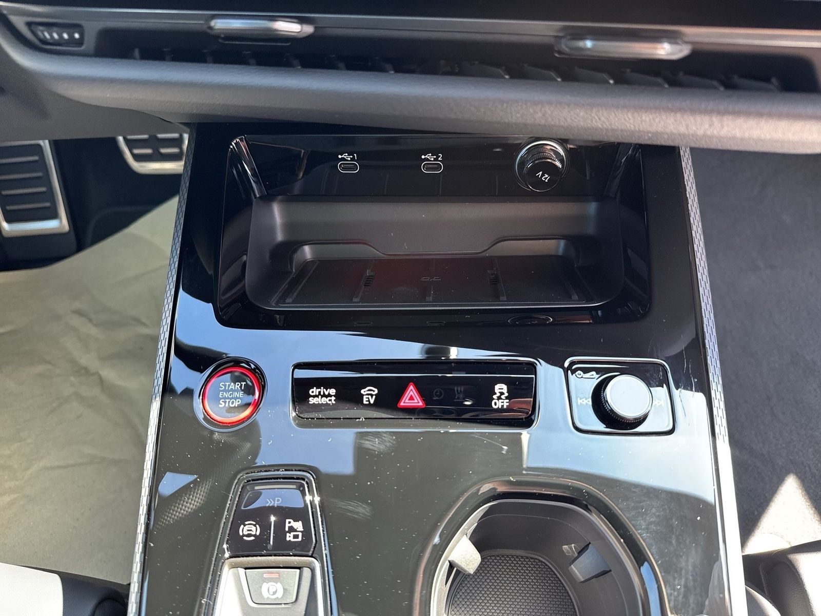Fahrzeugabbildung Audi A5 Avant e-hybrid quattro 270 kW S tronic Matrix