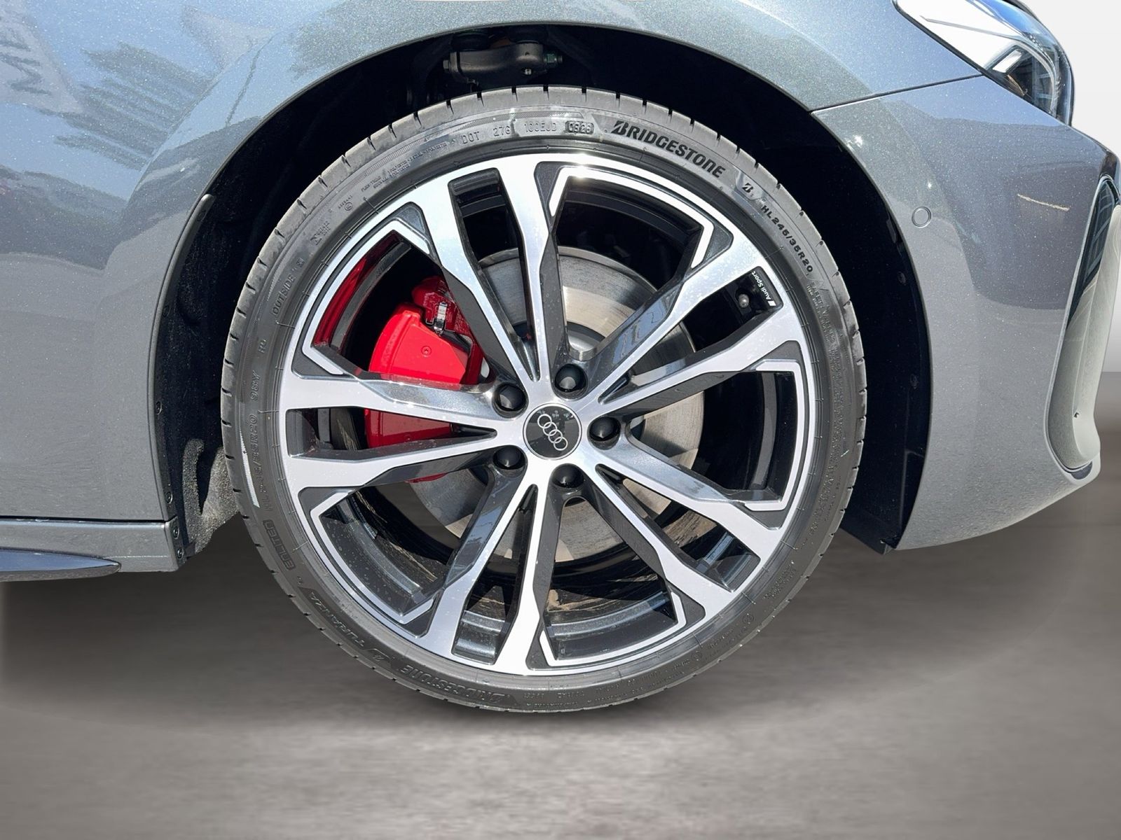 Fahrzeugabbildung Audi A5 Avant e-hybrid quattro 270 kW S tronic Matrix