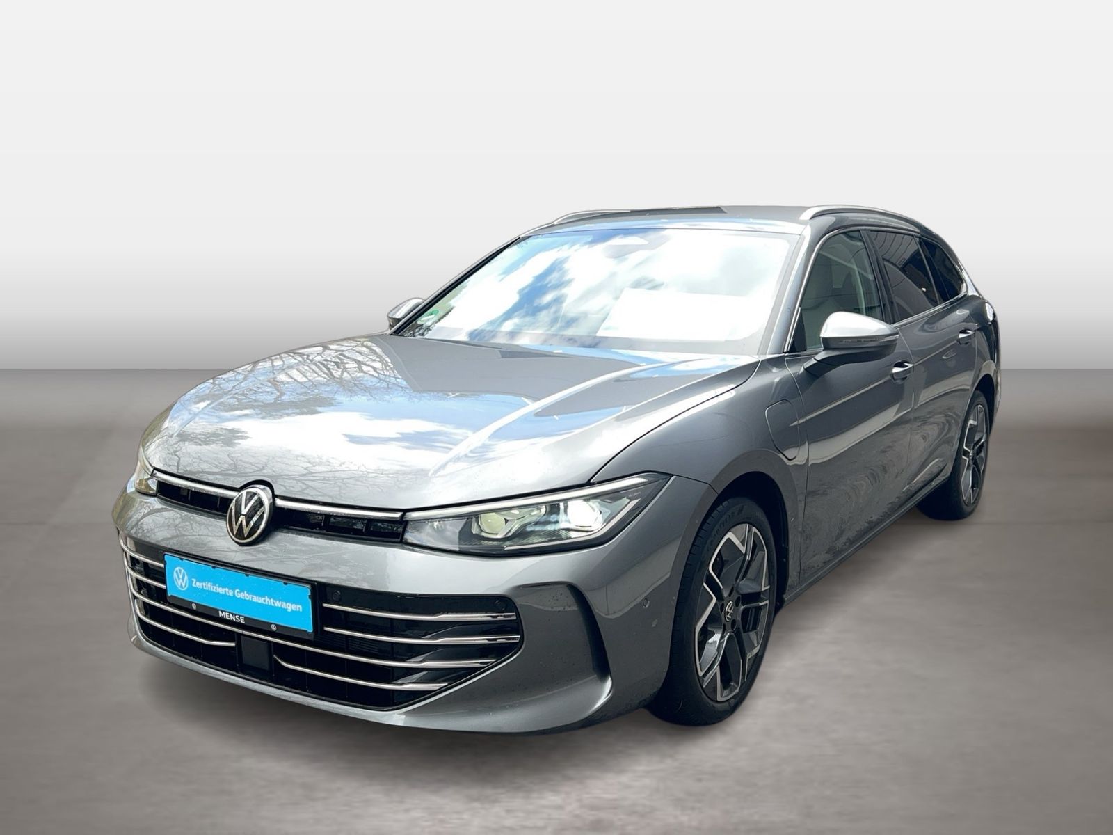 Fahrzeugabbildung Volkswagen Passat Variant 1.5 TSI eHybrid DSG Elegance AHK