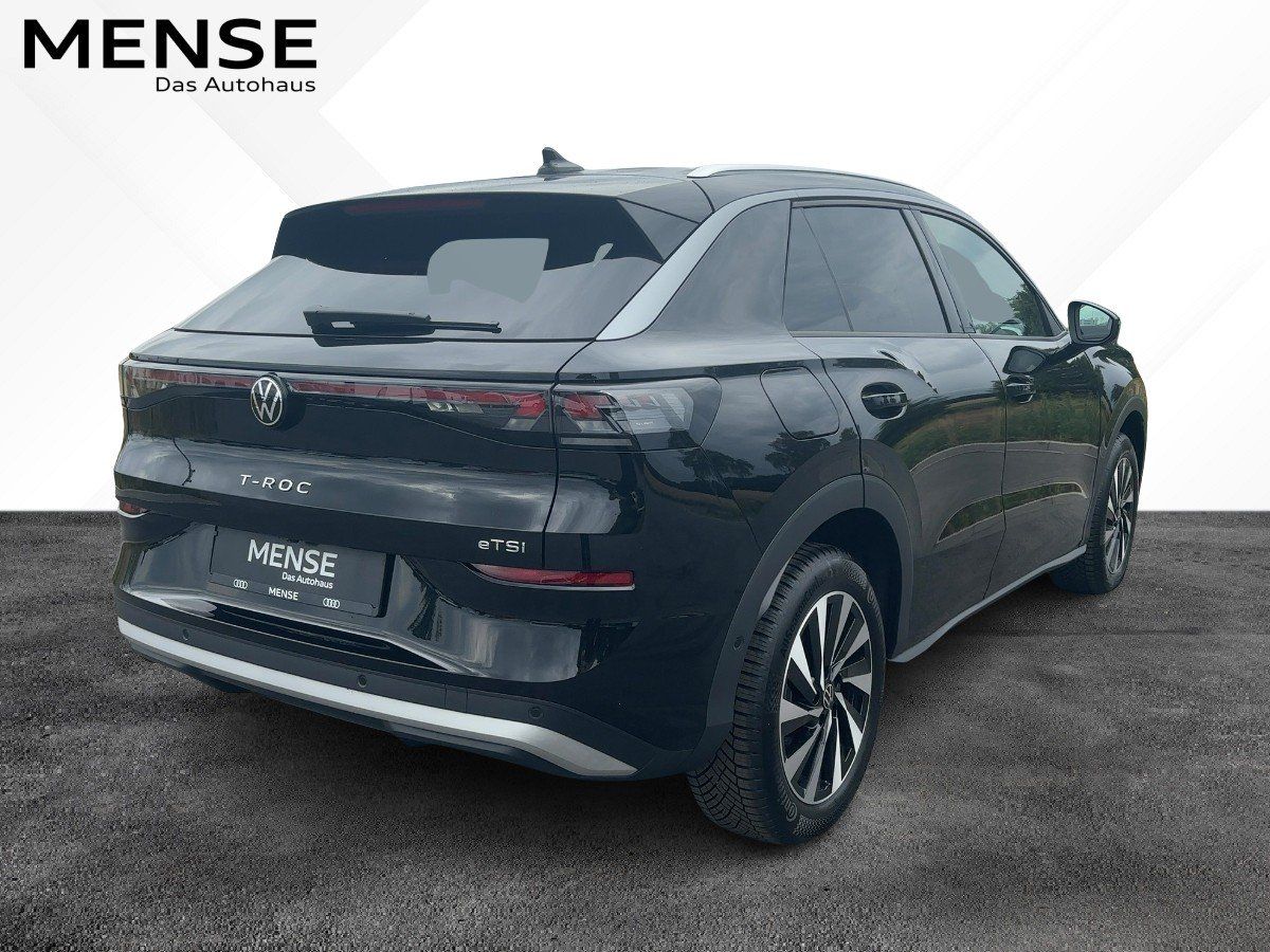 Fahrzeugabbildung Volkswagen T-Roc Style 1.5 l eTSI OPF DSG AHK Nav eKlappe G - mit KI generiert/bearbeitet