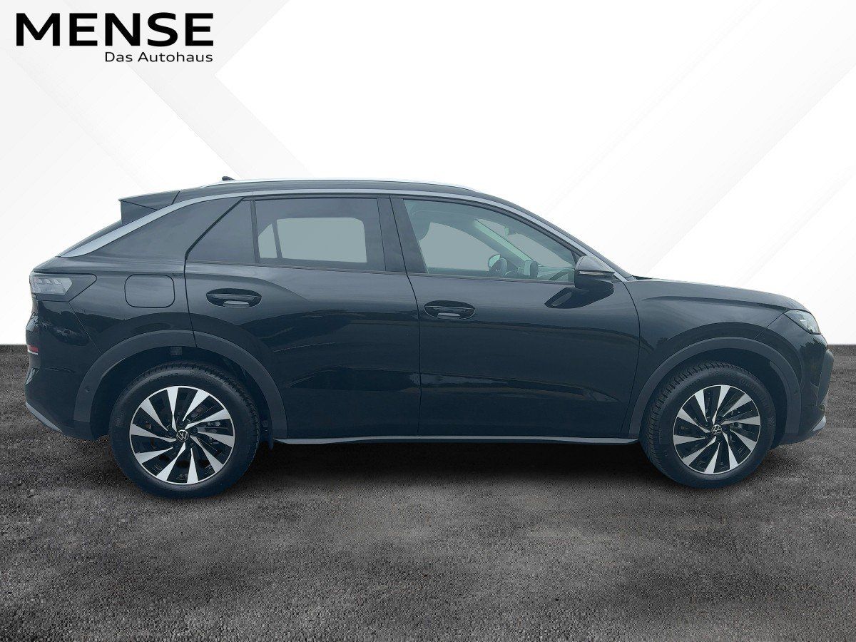 Fahrzeugabbildung Volkswagen T-Roc Style 1.5 l eTSI OPF DSG AHK Nav eKlappe G - mit KI generiert/bearbeitet