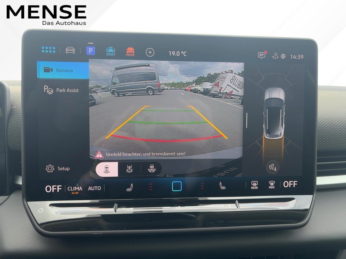 Fahrzeug autohaus mense Fahrzeugabbildung Volkswagen T-Roc Style 1.5 l eTSI OPF DSG AHK Nav eKlappe G - mit KI generiert/bearbeitet