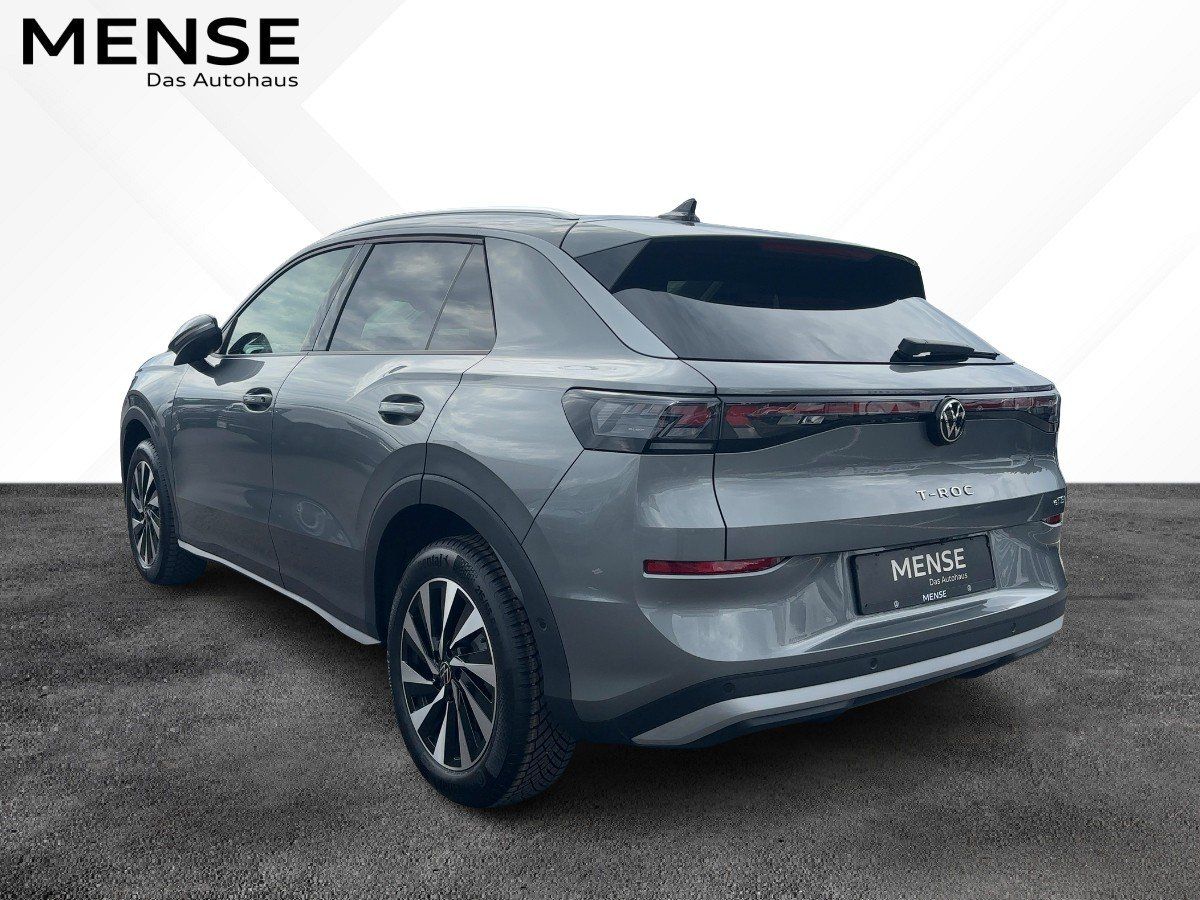 Fahrzeug autohaus mense Fahrzeugabbildung Volkswagen T-Roc Style 1.5 l eTSI OPF DSG AHK Nav eKlappe G - mit KI generiert/bearbeitet