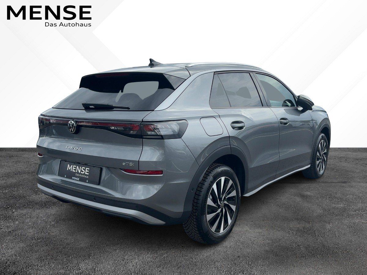 Fahrzeug autohaus mense Fahrzeugabbildung Volkswagen T-Roc Style 1.5 l eTSI OPF DSG AHK Nav eKlappe G - mit KI generiert/bearbeitet