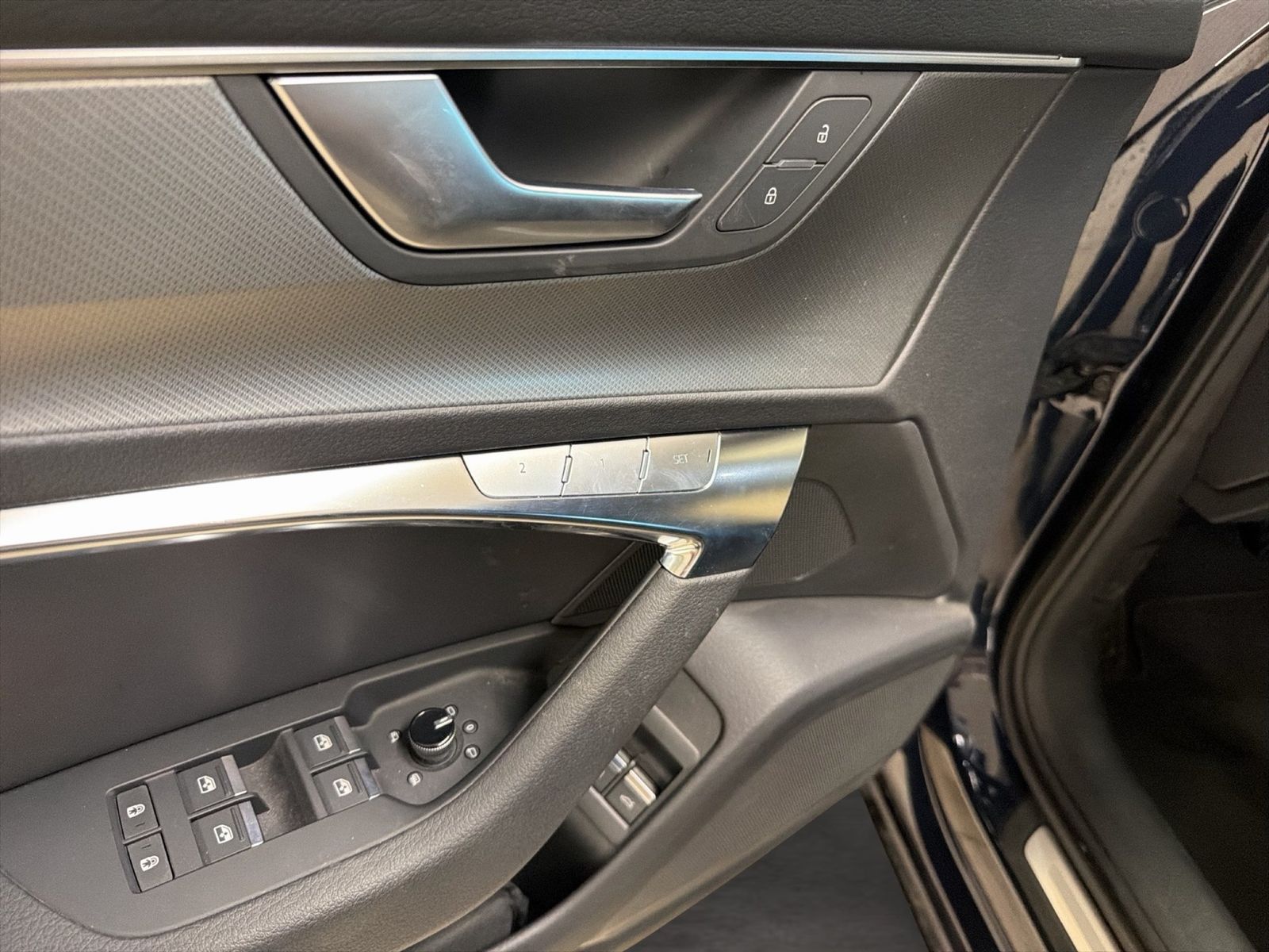 Fahrzeug autohaus mense Fahrzeugabbildung Audi A6 Avant 50 TFSI e quattro sport 2022 Matrix AHK
