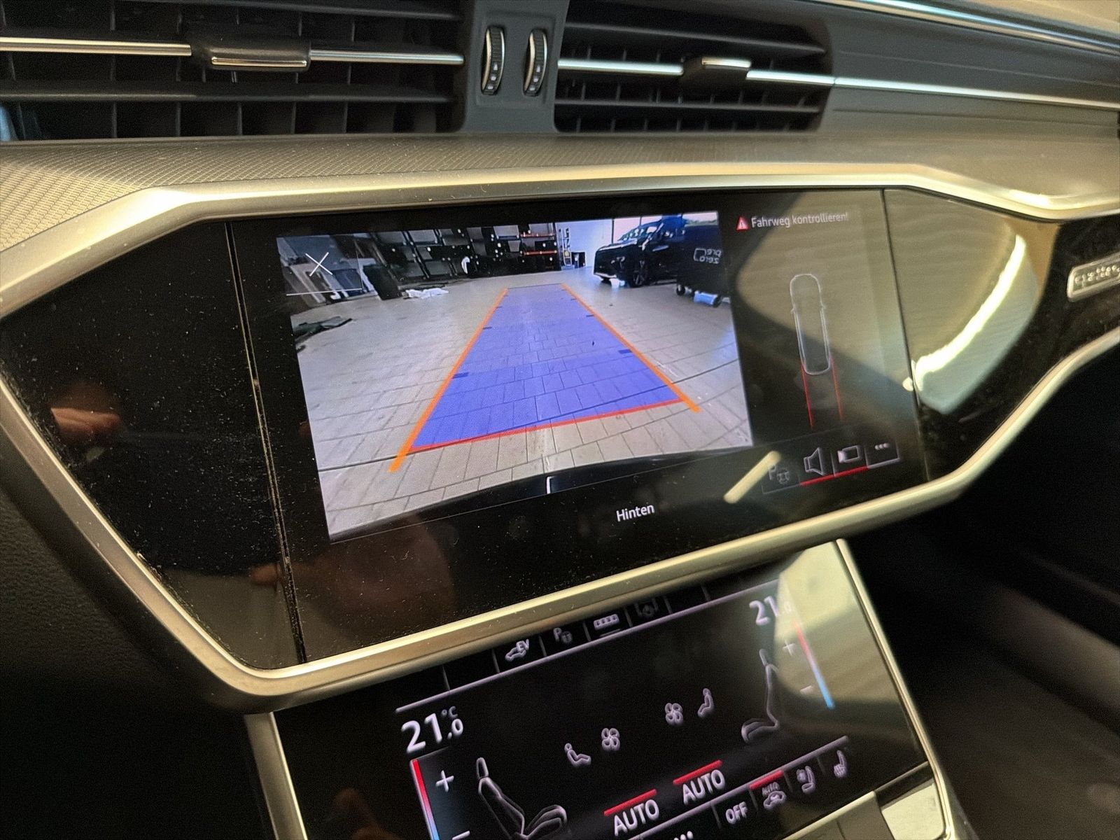 Fahrzeug autohaus mense Fahrzeugabbildung Audi A6 Avant 50 TFSI e quattro sport 2022 Matrix AHK