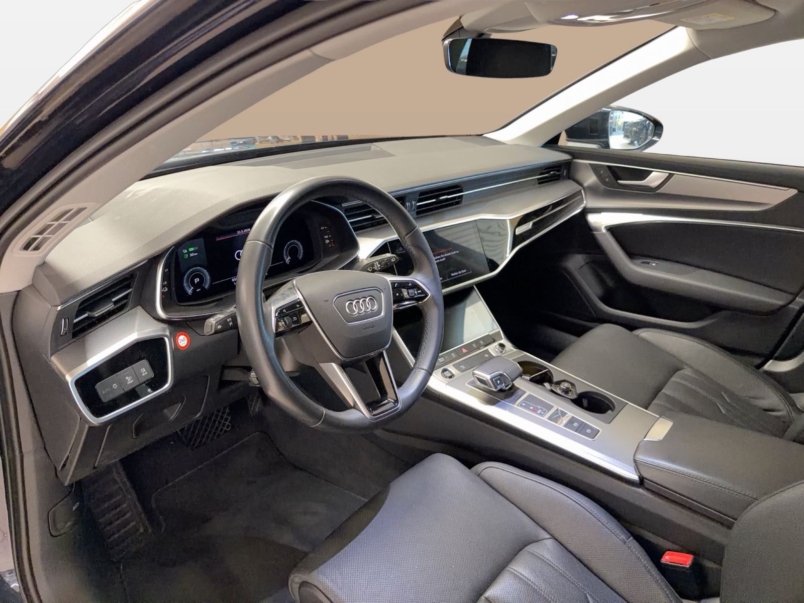 Fahrzeug autohaus mense Fahrzeugabbildung Audi A6 Avant 50 TFSI e quattro sport 2022 Matrix AHK