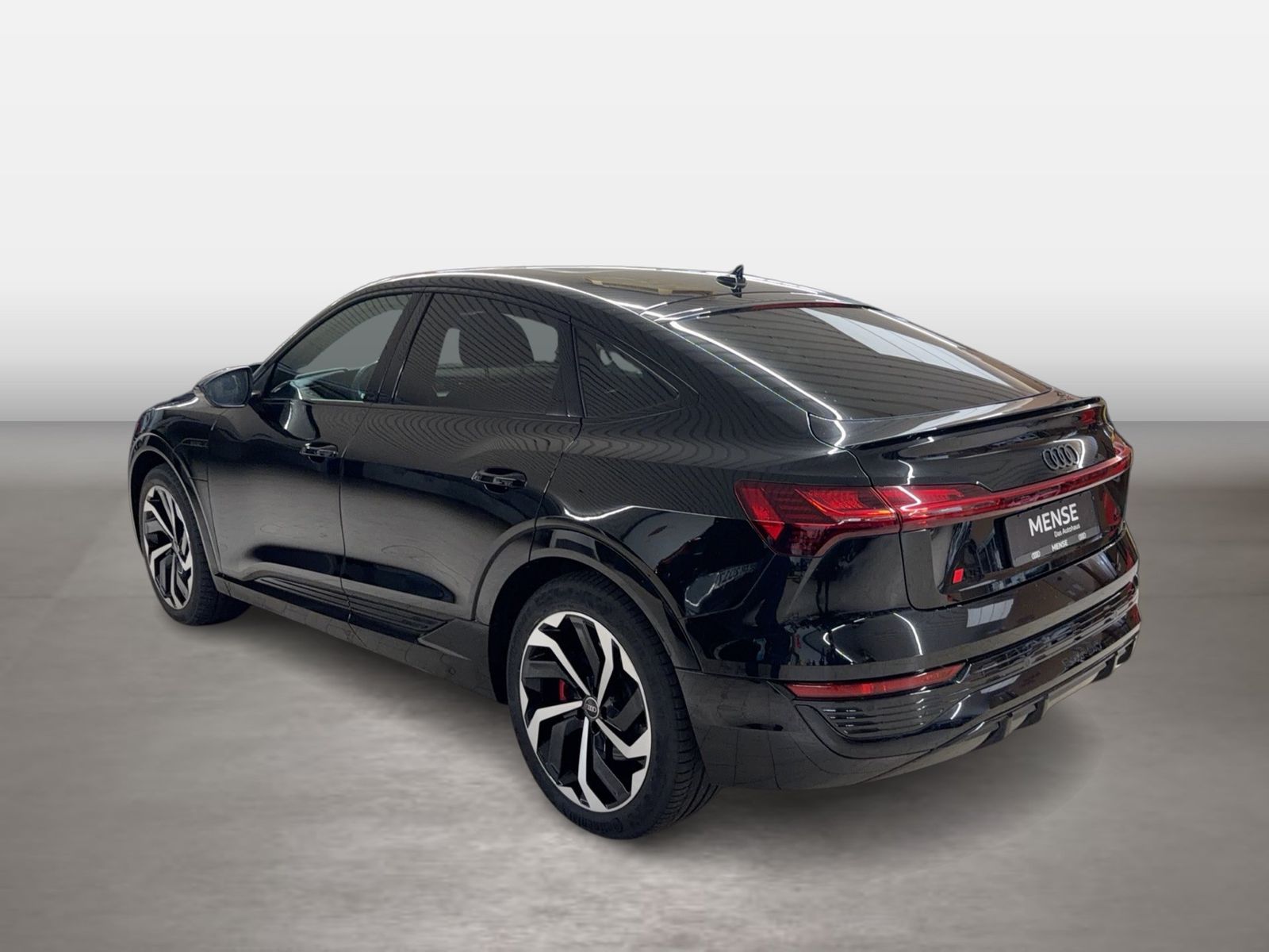 Fahrzeugabbildung Audi Q8 Sportback e-tron 50 quattro S line 2025 B&O
