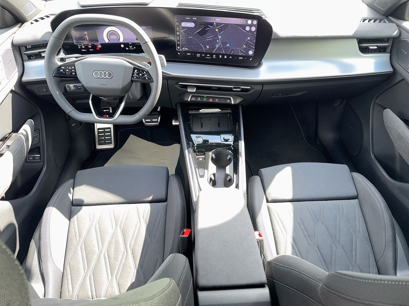 Fahrzeug autohaus mense Fahrzeugabbildung Audi Q3 Sportback e-hybrid 200 kW S tronic AHK Pano