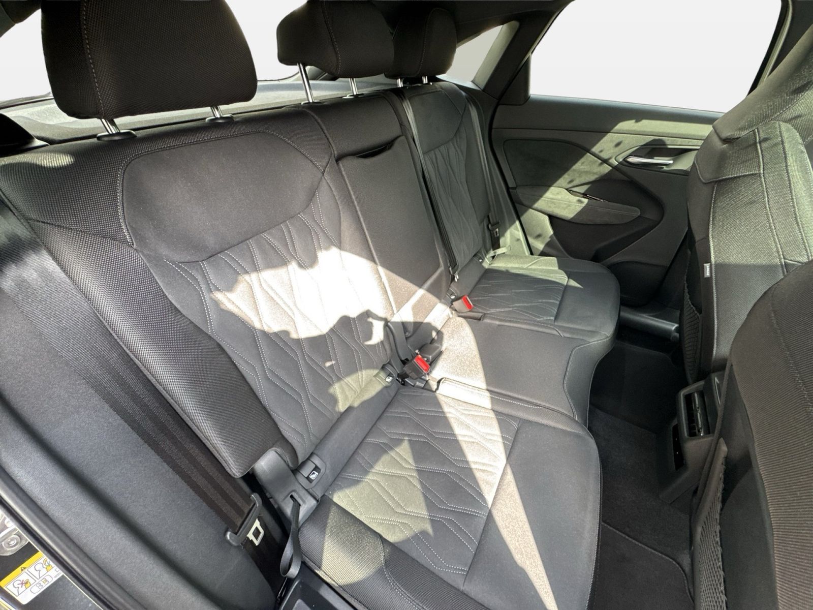 Fahrzeug autohaus mense Fahrzeugabbildung Audi Q3 Sportback e-hybrid 200 kW S tronic AHK Pano
