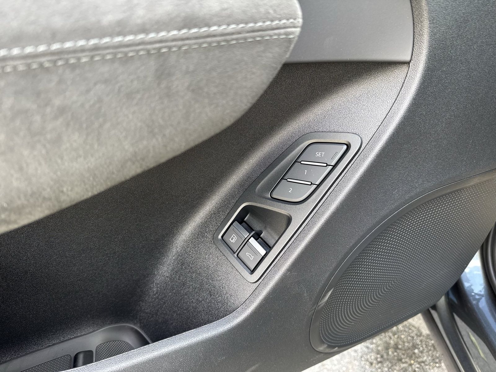 Fahrzeug autohaus mense Fahrzeugabbildung Audi Q3 Sportback e-hybrid 200 kW S tronic AHK Pano