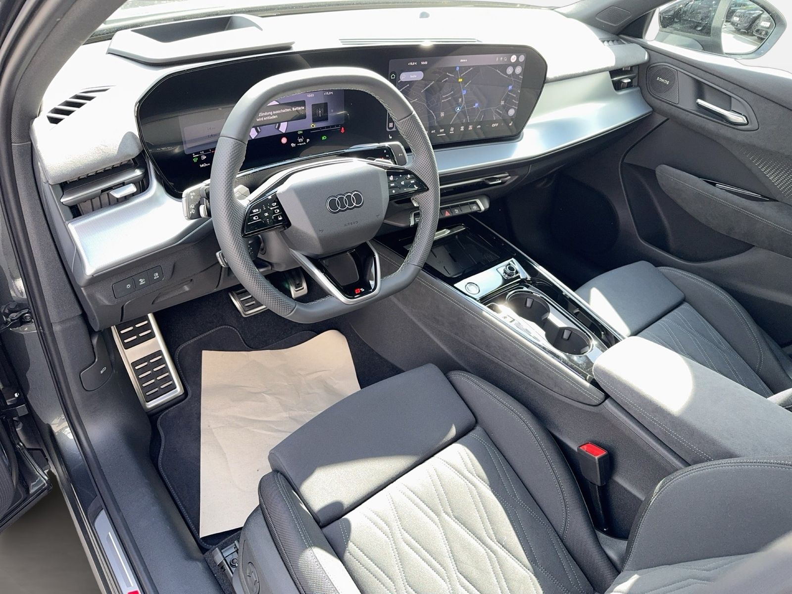 Fahrzeug autohaus mense Fahrzeugabbildung Audi Q3 Sportback e-hybrid 200 kW S tronic AHK Pano
