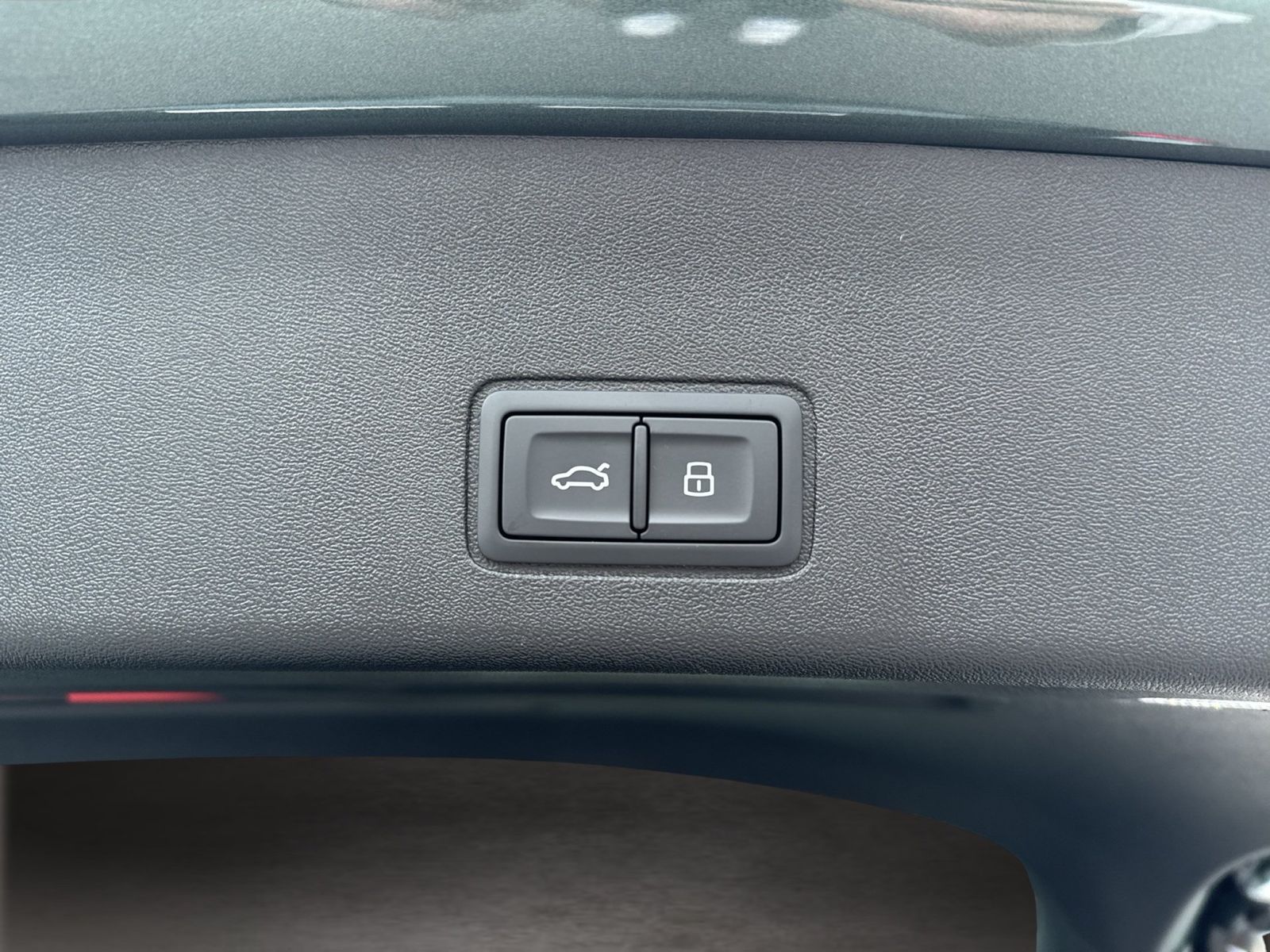 Fahrzeugabbildung Audi Q3 Sportback e-hybrid 200 kW S tronic Matrix AHK