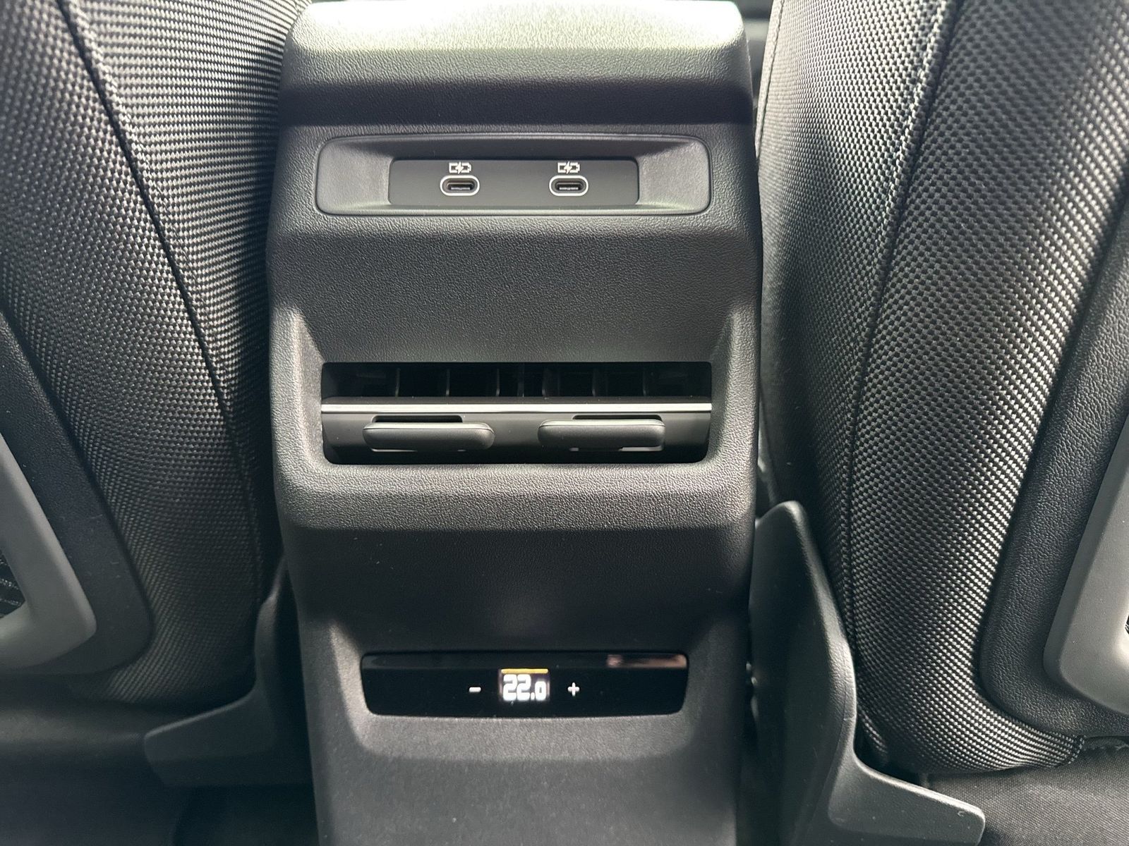 Fahrzeugabbildung Audi Q3 Sportback e-hybrid 200 kW S tronic Matrix AHK