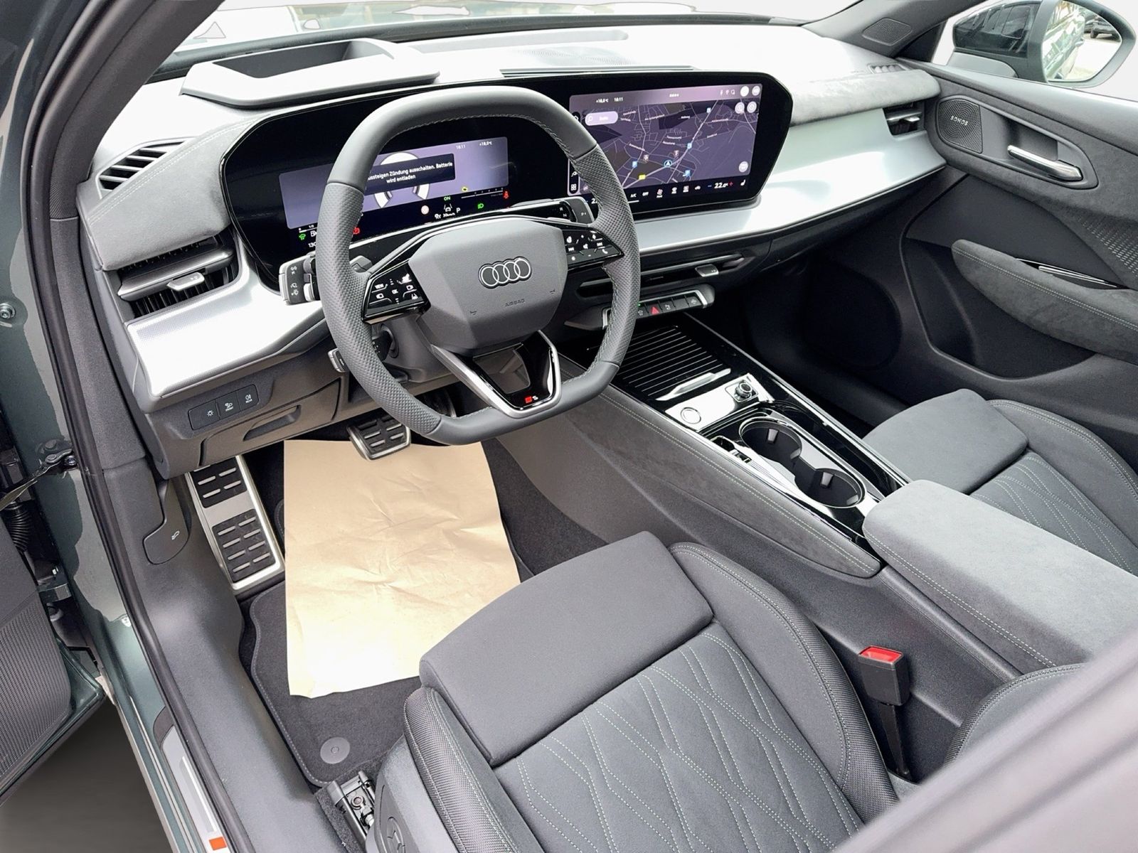 Fahrzeugabbildung Audi Q3 Sportback e-hybrid 200 kW S tronic Matrix AHK