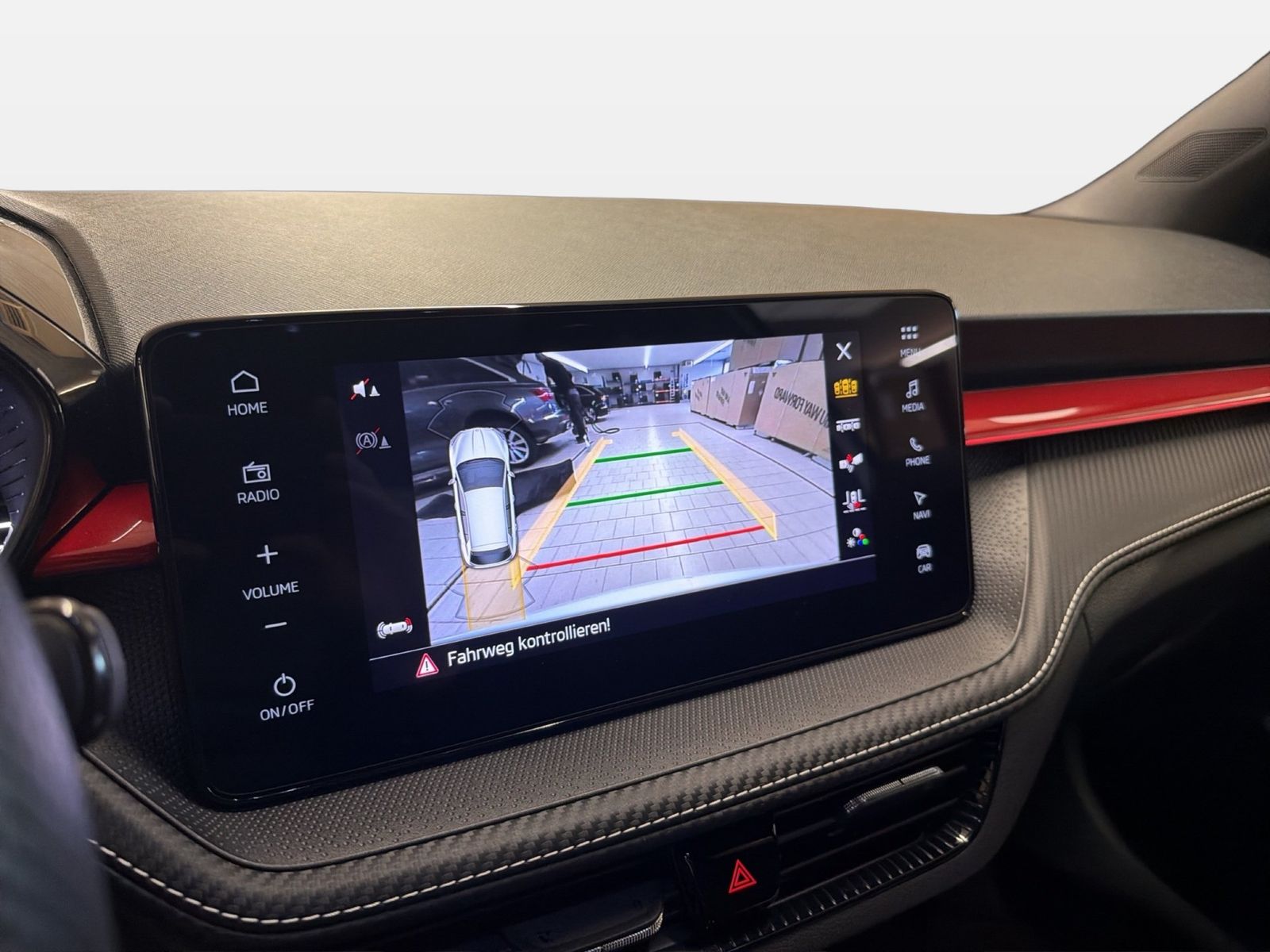 Fahrzeug autohaus mense Fahrzeugabbildung SKODA Fabia Fabia Monte Carlo 1.5l TSI 110 kW 7-Gang-D - mit KI generiert/bearbeitet