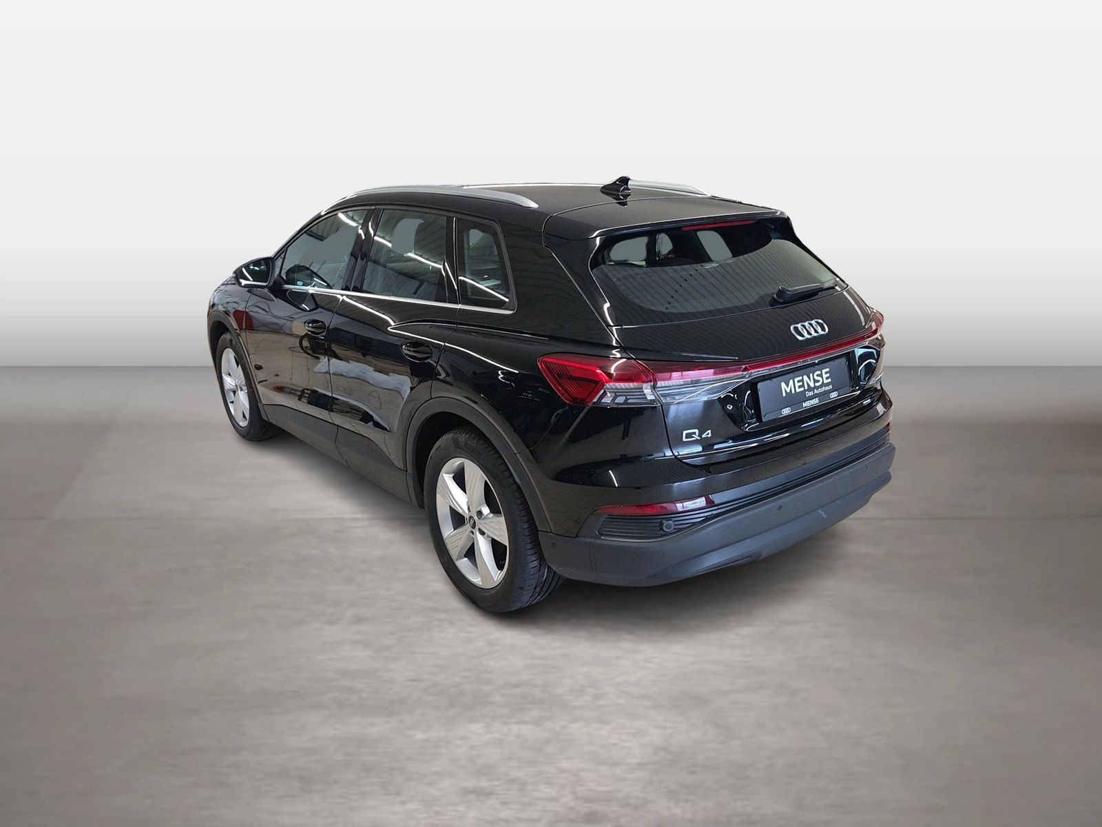 Fahrzeugabbildung Audi Q4 e-tron quattro 45 e-tron Matrix AHK Standhzg