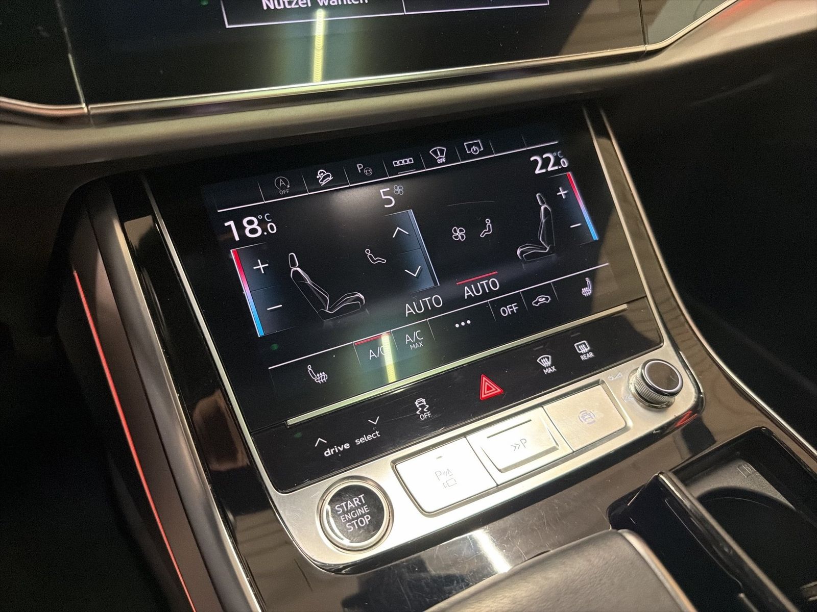 Fahrzeug autohaus mense Fahrzeugabbildung Audi Q7 55 TFSI quattro S tronic S line AHK|HUD|Luft