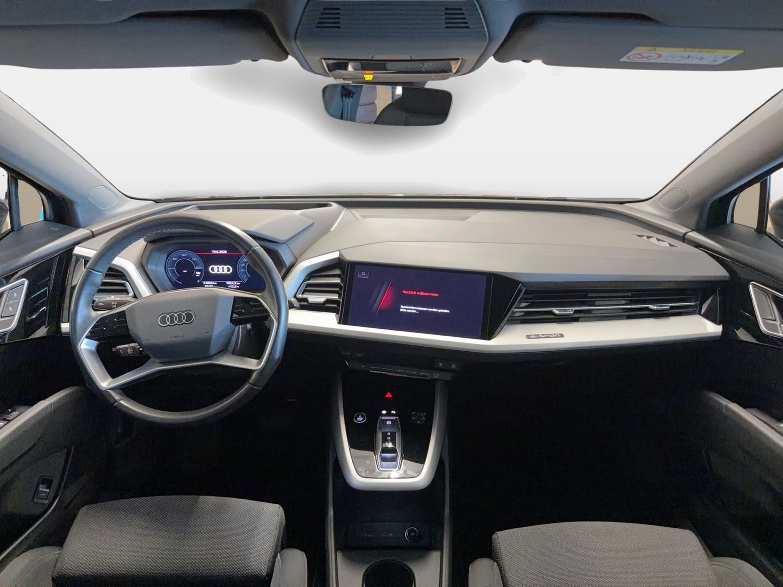 Fahrzeug autohaus mense Fahrzeugabbildung Audi Q4 Sportback e-tron 40 CarPlay HUD LED LM - mit KI generiert/bearbeitet