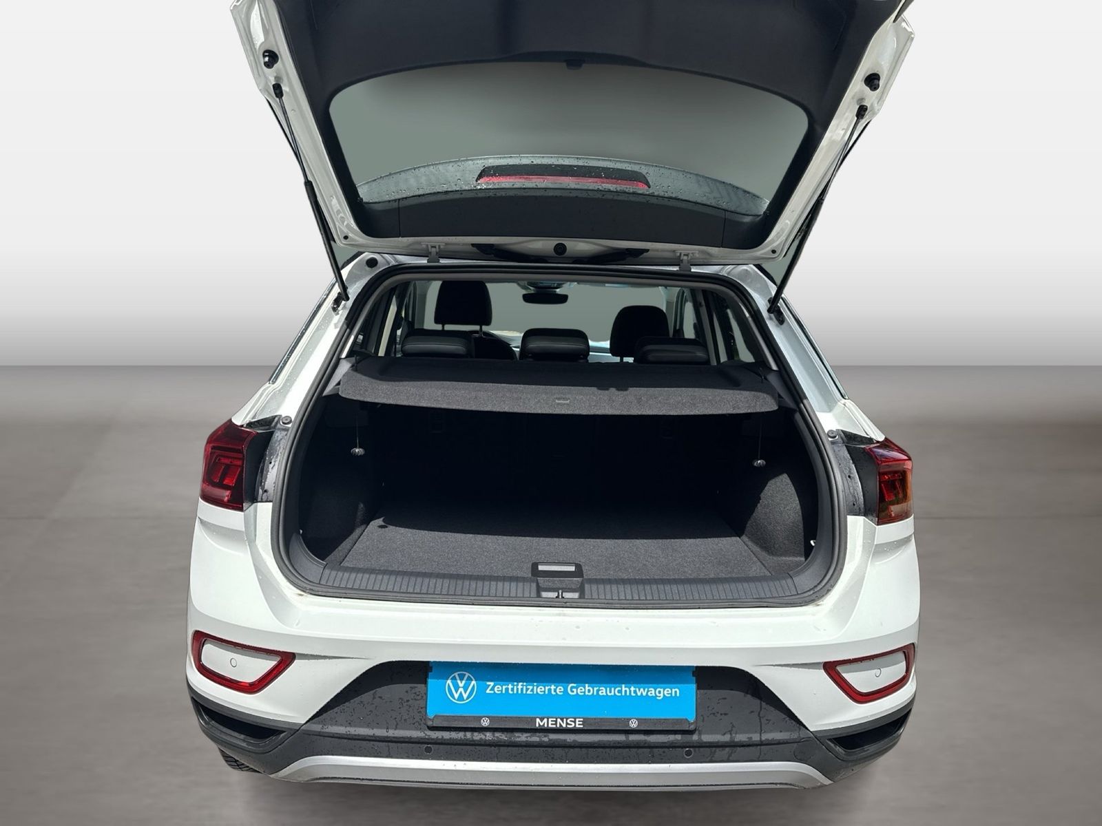 Fahrzeugabbildung Volkswagen T-Roc 1.0 TSI Life Goal CarPlay AHK Standhzg ACC