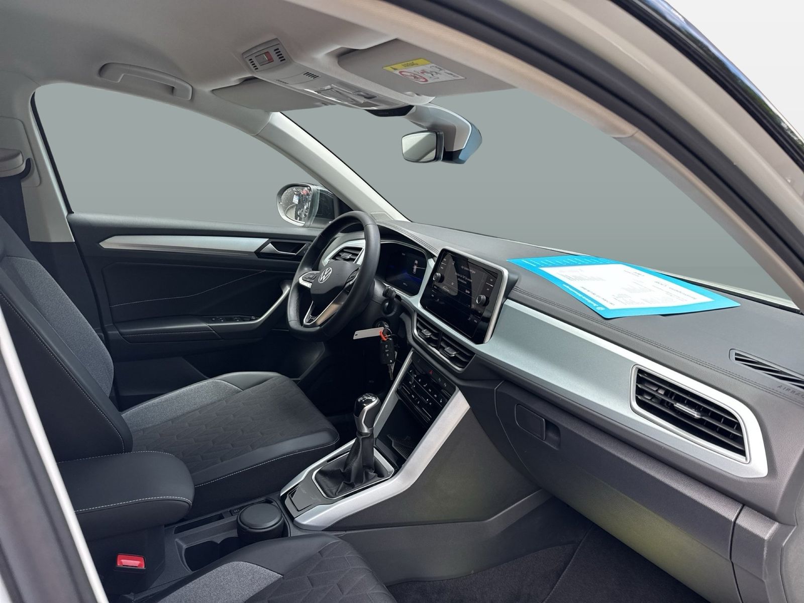 Fahrzeugabbildung Volkswagen T-Roc 1.0 TSI Life Goal CarPlay AHK Standhzg ACC