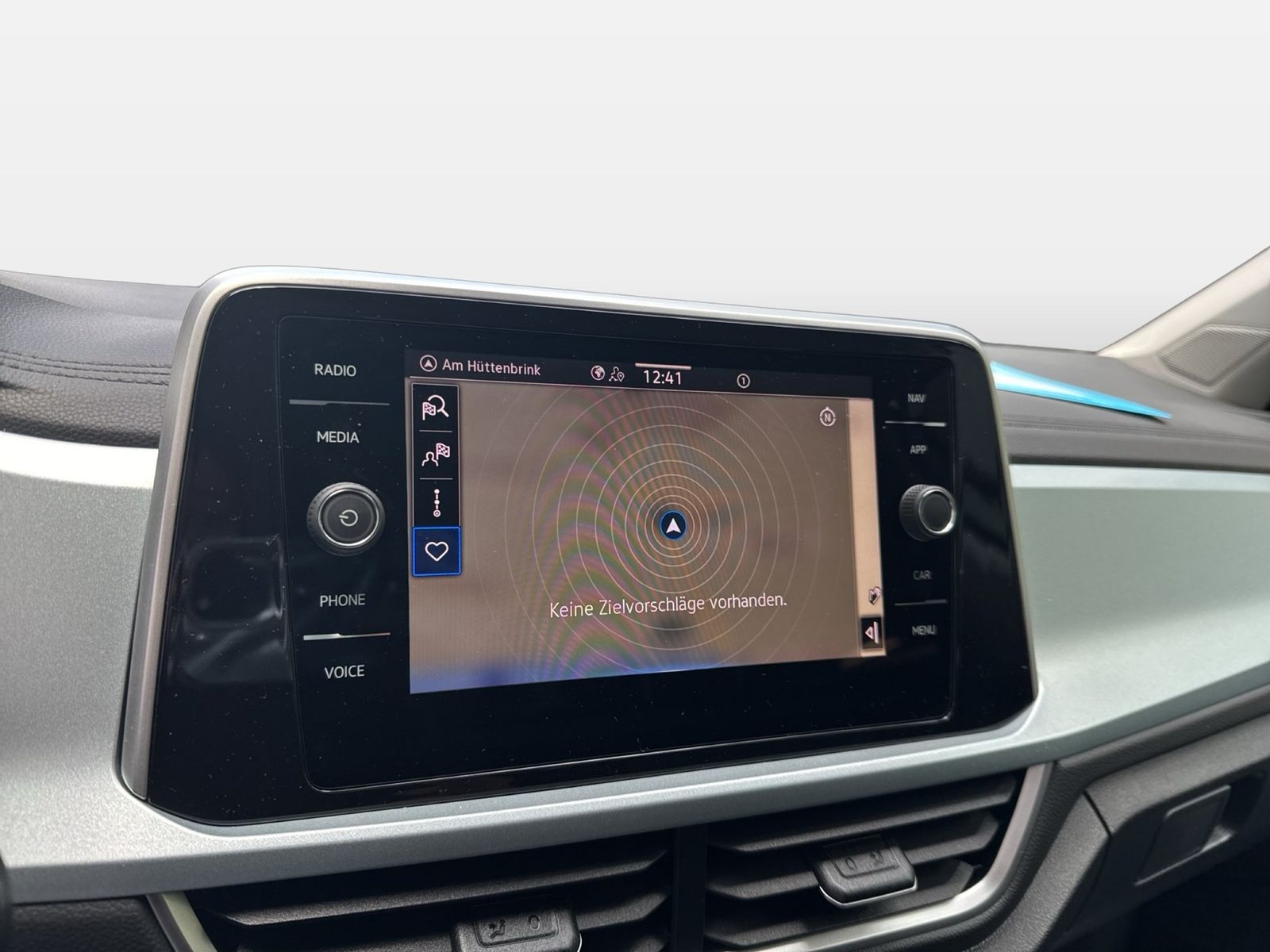 Fahrzeugabbildung Volkswagen T-Roc 1.0 TSI Life Goal CarPlay AHK Standhzg ACC
