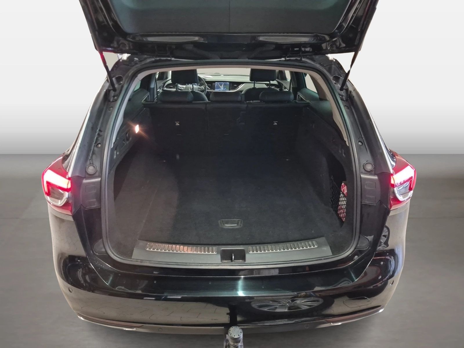 Fahrzeug autohaus mense Fahrzeugabbildung Opel Insignia B Sports Tourer Dynamic 2.0 Turbo (260 - mit KI generiert/bearbeitet