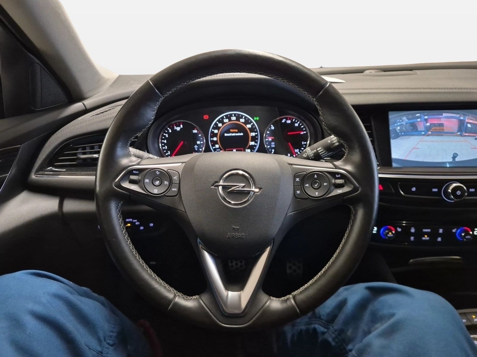 Fahrzeug autohaus mense Fahrzeugabbildung Opel Insignia B Sports Tourer Dynamic 2.0 Turbo (260 - mit KI generiert/bearbeitet