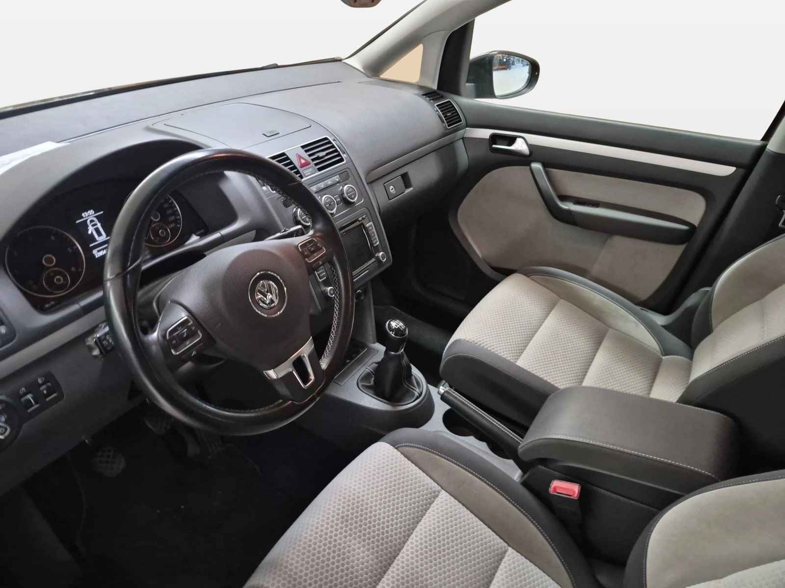 Fahrzeugabbildung Volkswagen Touran Cross 2.0 TDI Touran Cross AHK Alcant. LM