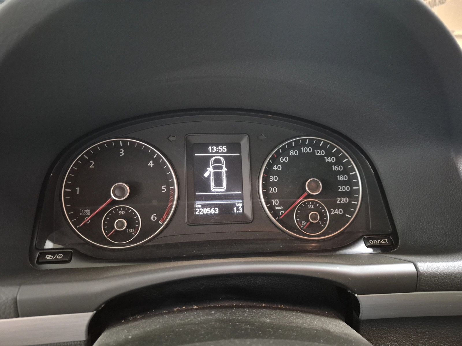 Fahrzeugabbildung Volkswagen Touran Cross 2.0 TDI Touran Cross AHK Alcant. LM