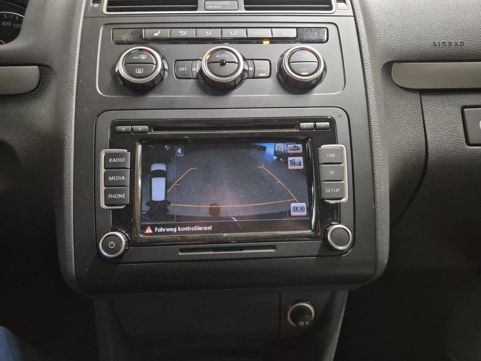 Fahrzeugabbildung Volkswagen Touran Cross 2.0 TDI Touran Cross AHK Alcant. LM