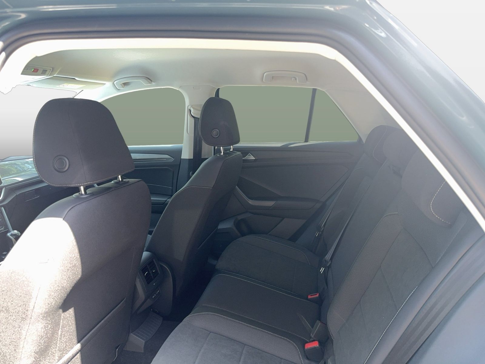 Fahrzeugabbildung Volkswagen T-Roc 1.0 TSI Style CarPlay ACC LED Navi Alcant.