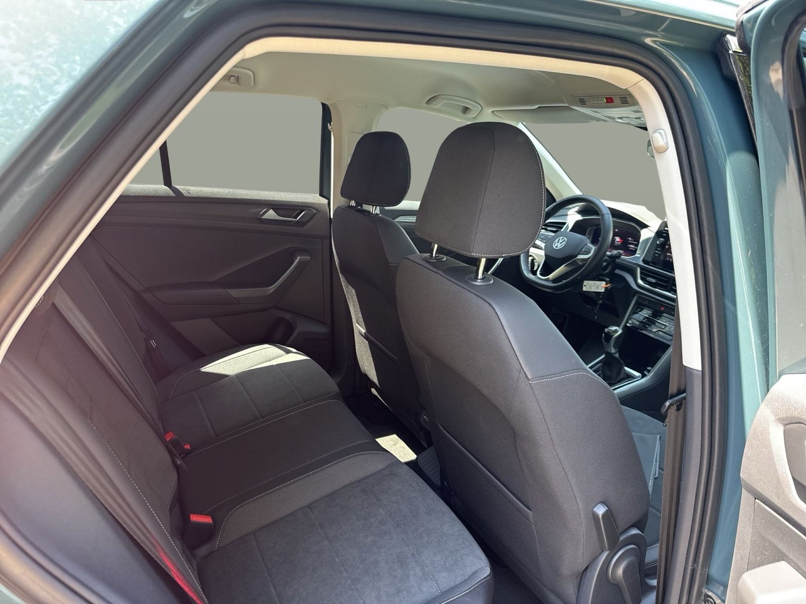 Fahrzeugabbildung Volkswagen T-Roc 1.0 TSI Style CarPlay ACC LED Navi Alcant.
