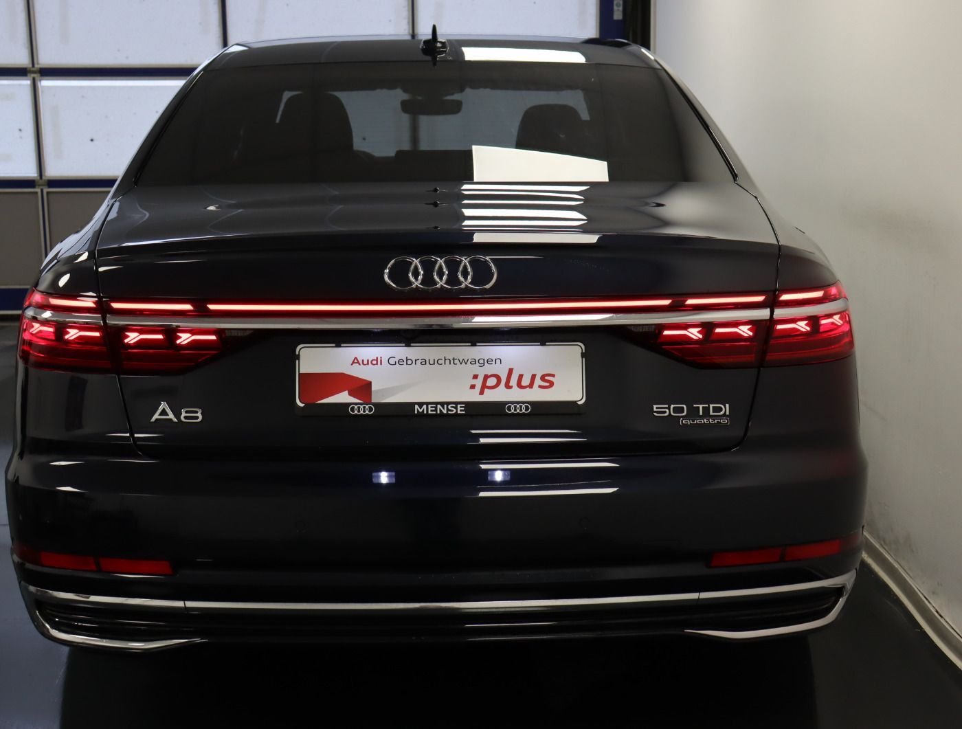 Fahrzeug autohaus mense Fahrzeugabbildung Audi A8 50 TDI quattro tiptronic Luft Pano Matrix - mit KI generiert/bearbeitet