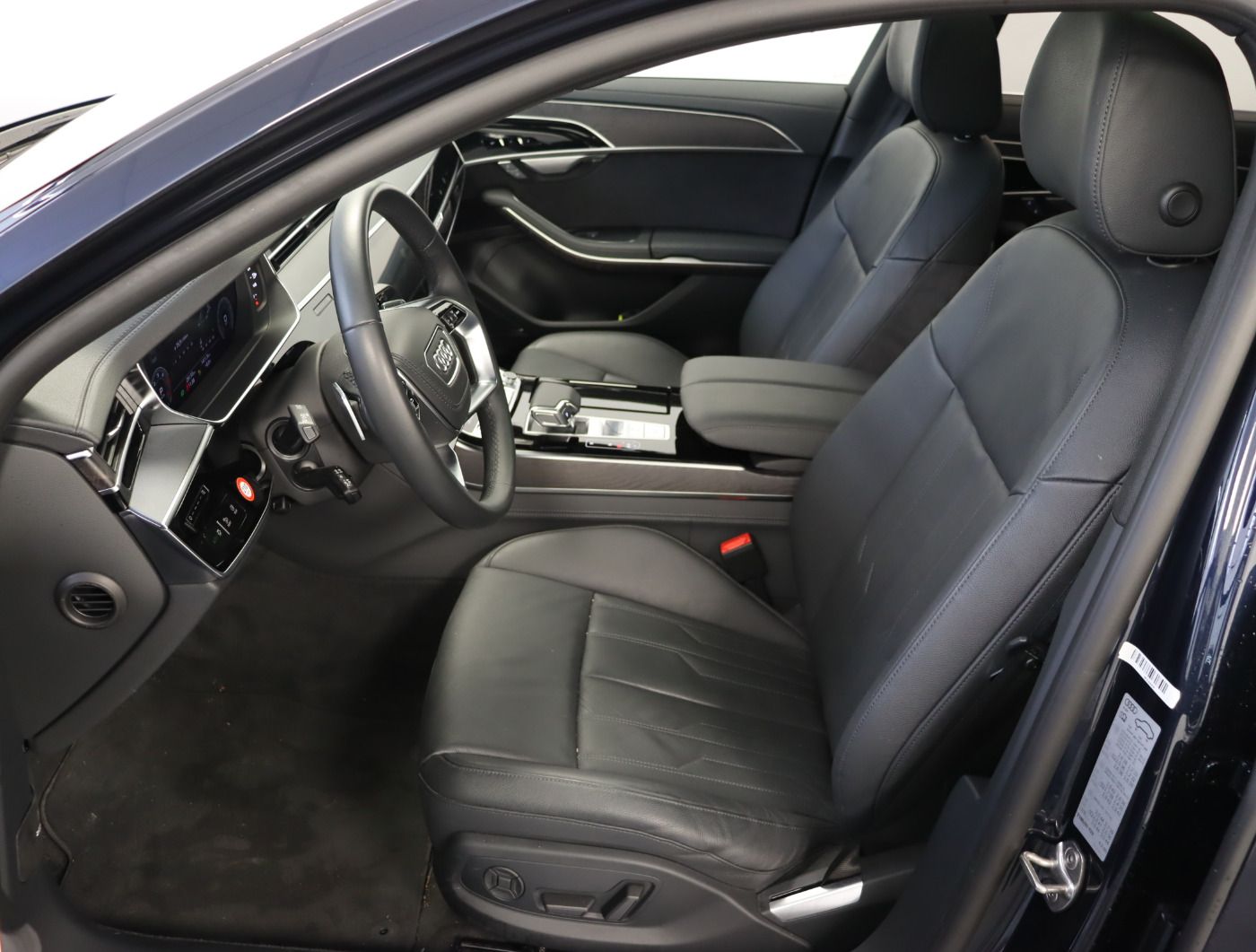 Fahrzeug autohaus mense Fahrzeugabbildung Audi A8 50 TDI quattro tiptronic Luft Pano Matrix - mit KI generiert/bearbeitet