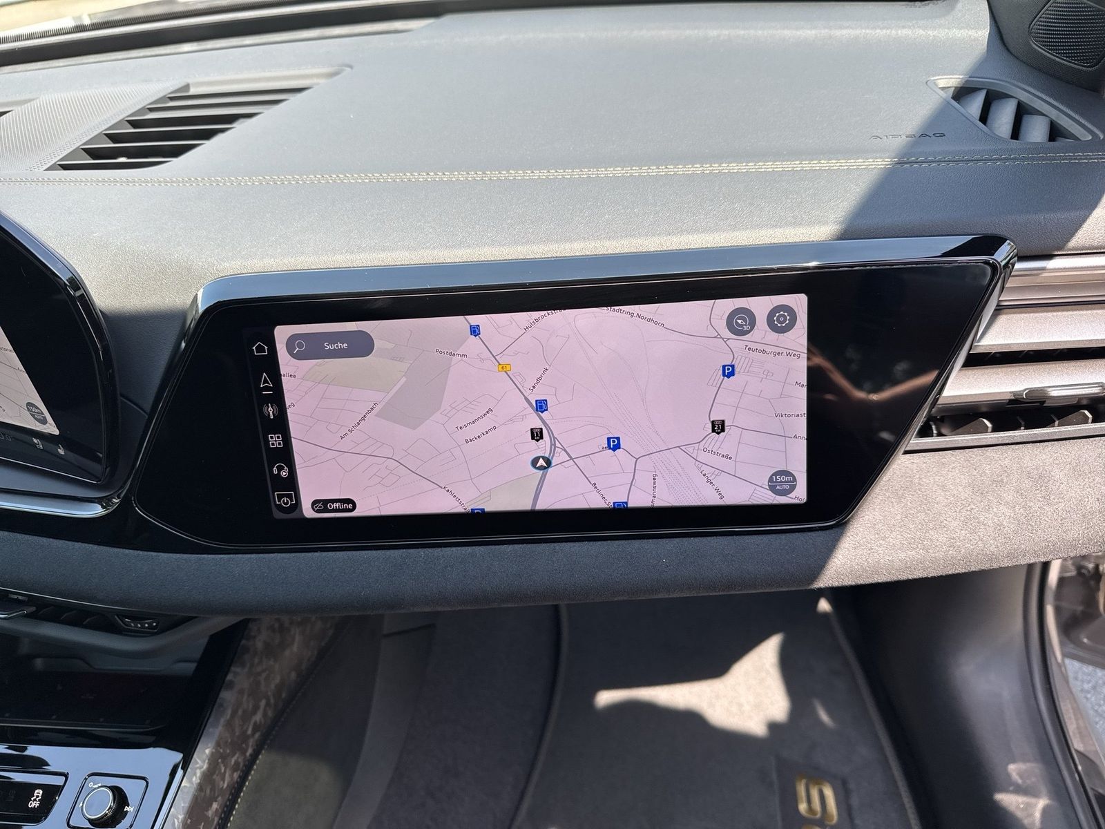 Fahrzeugabbildung Audi RS 5 Limousine 470 kW tiptronic Sport Paket|Kera - mit KI generiert/bearbeitet