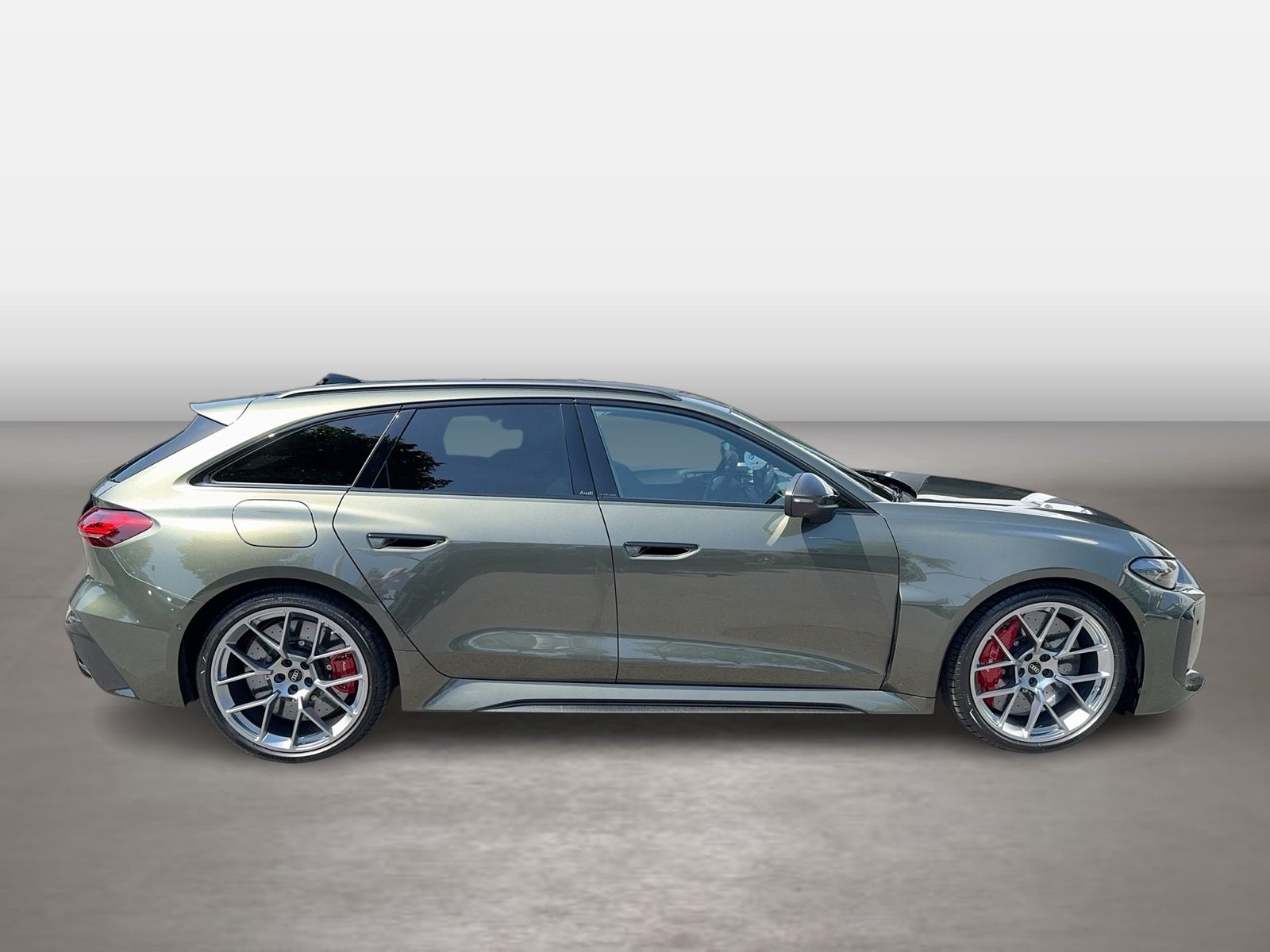 Fahrzeugabbildung Audi RS 5 Avant TFSIe quattro Sport Paket|Keramik