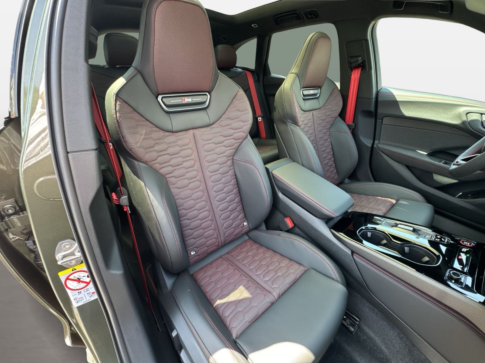 Fahrzeugabbildung Audi RS 5 Avant TFSIe quattro Sport Paket|Keramik